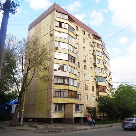 Староярмаркова С Видом На Парк И Реку Kryvyi Rih Exterior photo